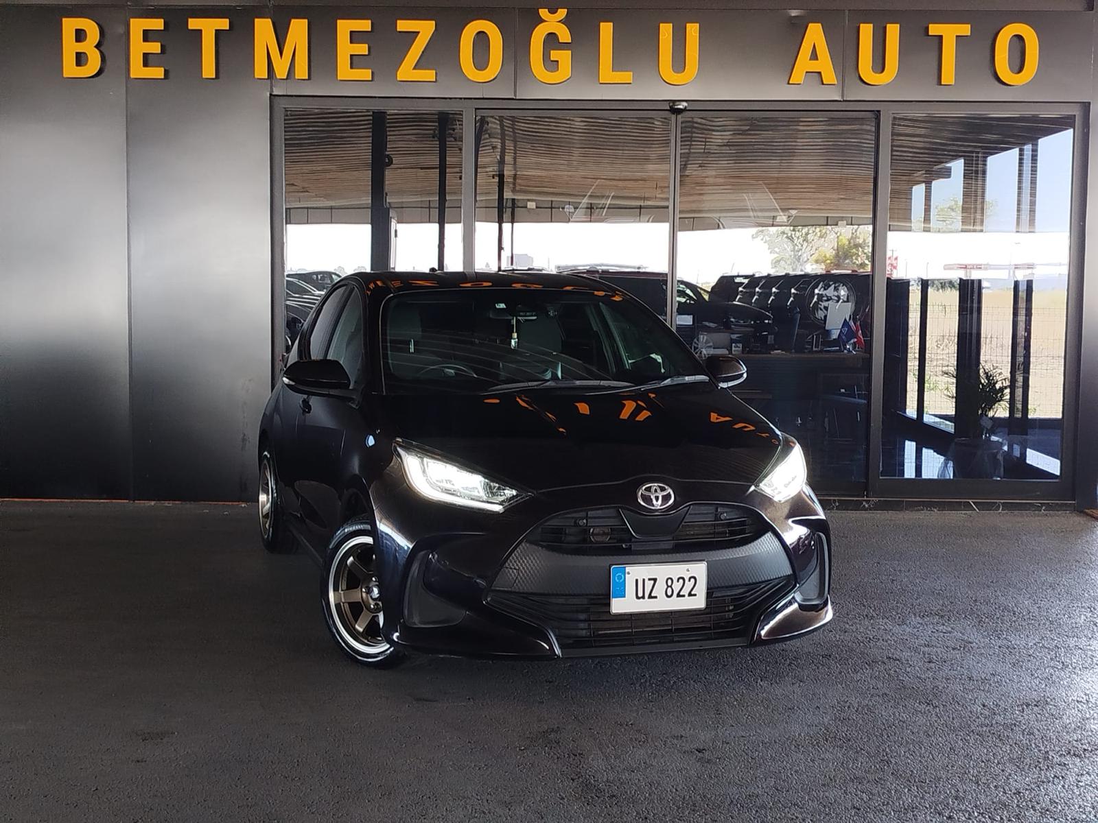 TOYOTA YARİS
